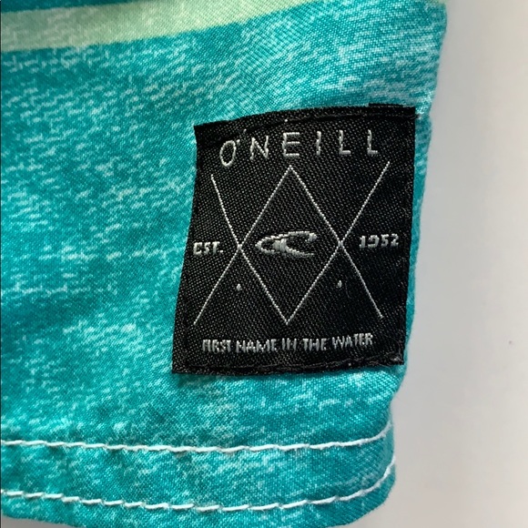 O’Neill Boardshorts with Velcro/Drawstring Waist - Picture 2 of 4